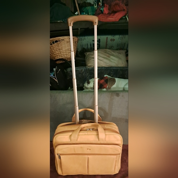 Sol of New York Walker rolling briefcase, top grain leather - Picture 3 of 3